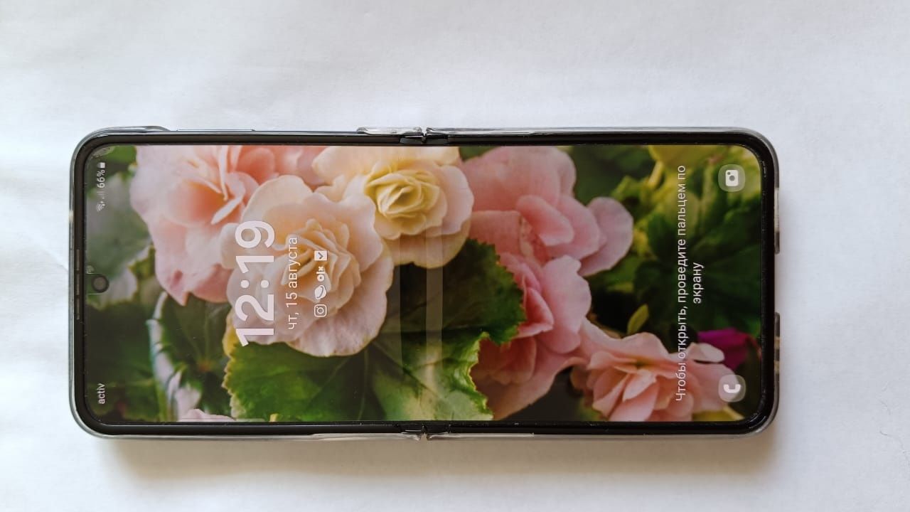 Продам сотовый телефон Samsung Galaxy Z Flip5
