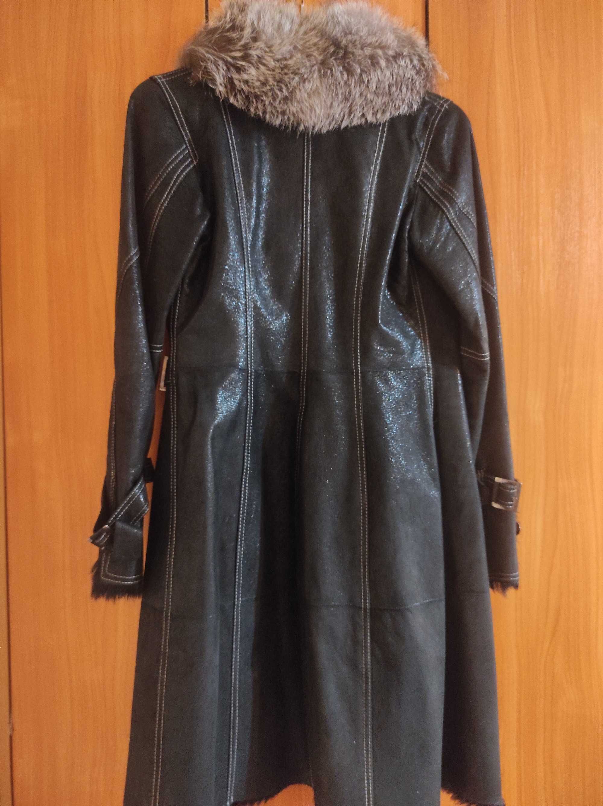Продам лёгкую натуральную дублёнку!