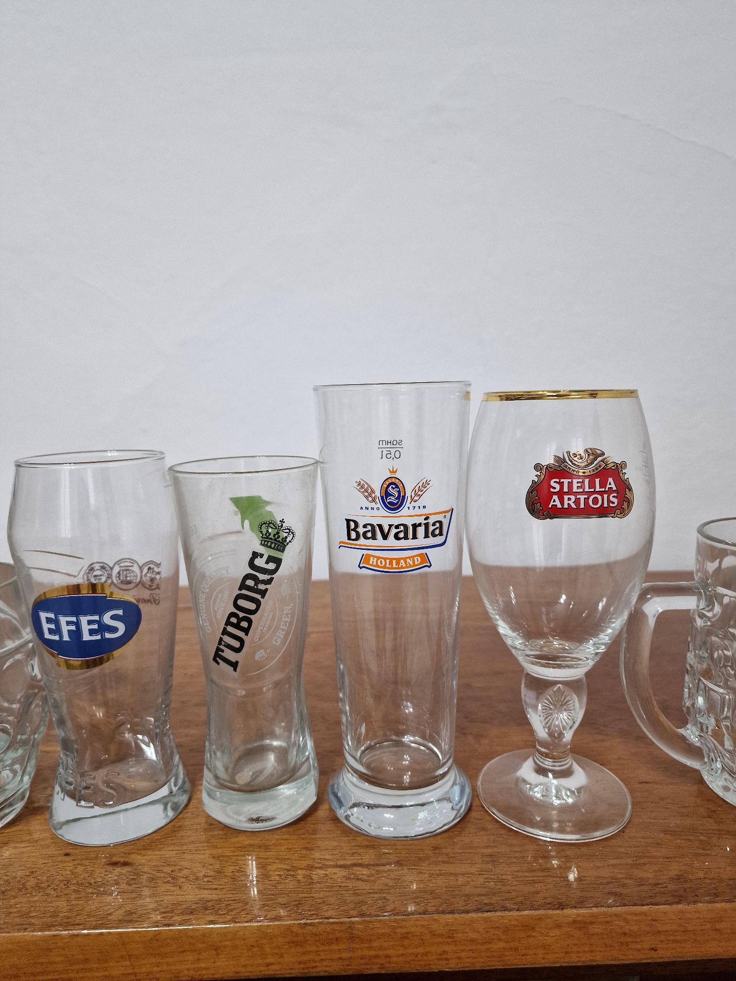 Продам 18 штук Пивных Кружек разных видов и фирм идеальные !