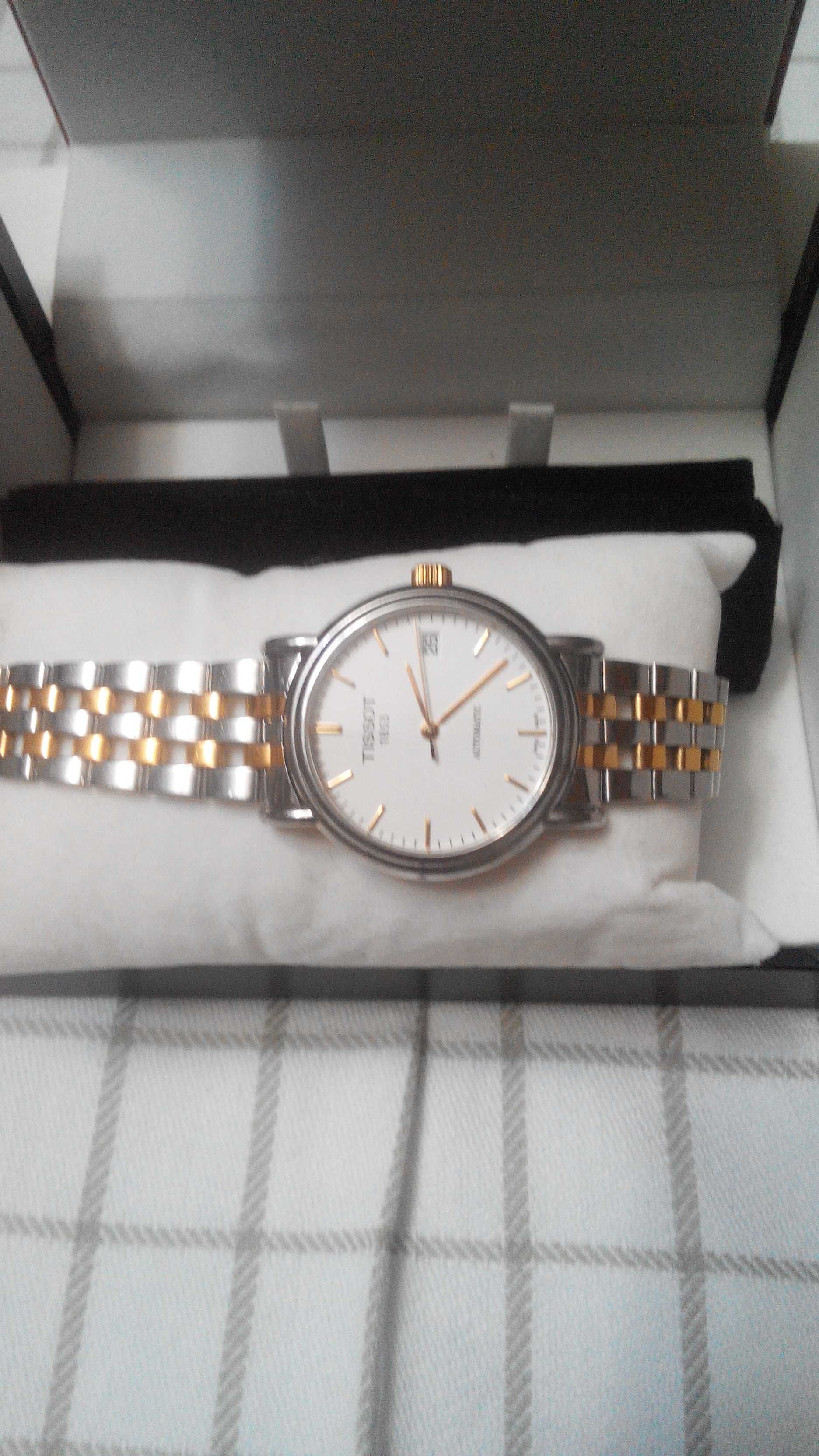 Ручные часы с браслетом TISSOT(Швейцария)