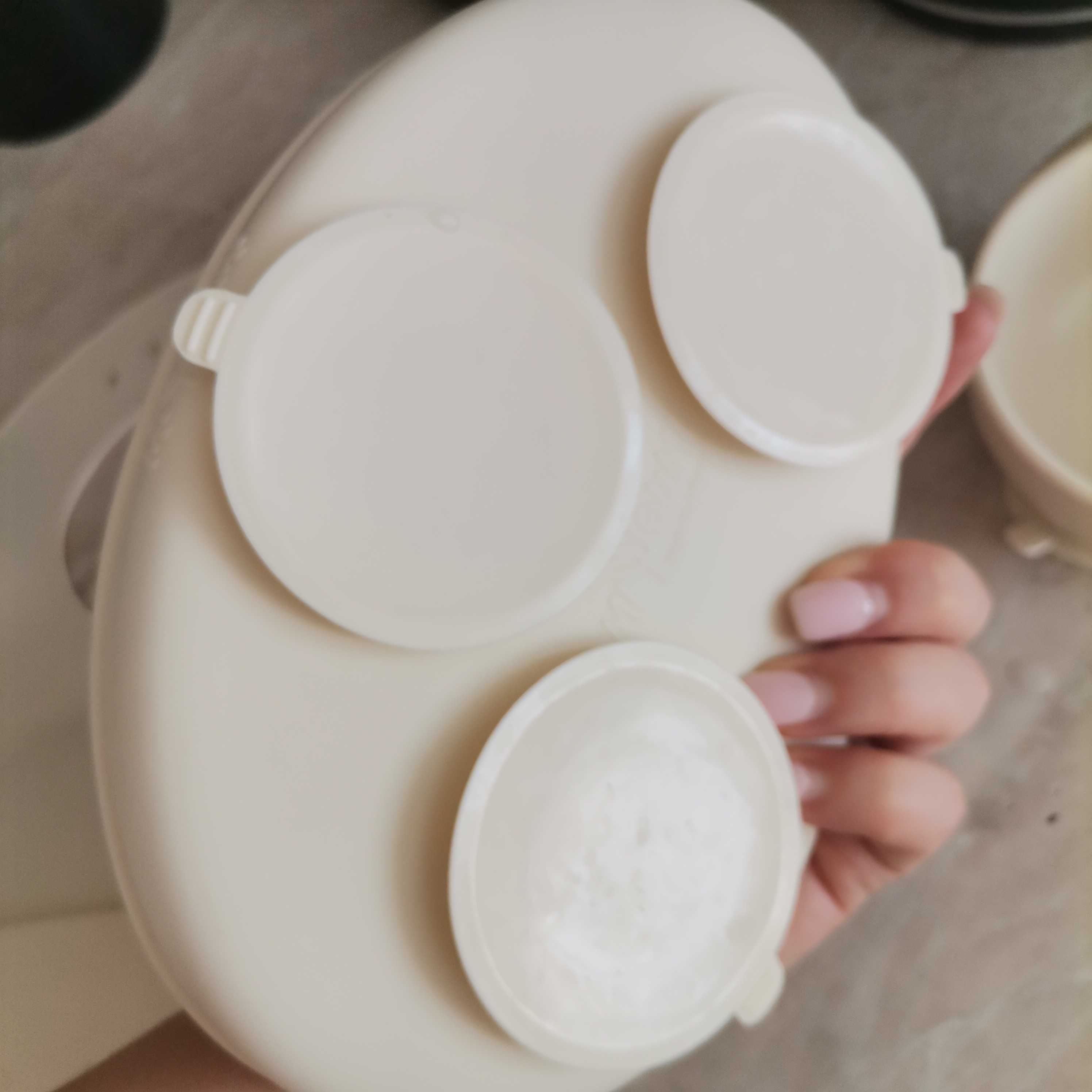 Продам детскую посуду