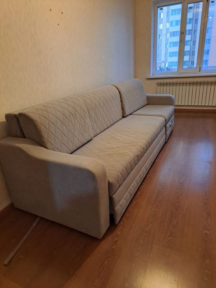 СРОЧНО Продам диван в отлично состоянии