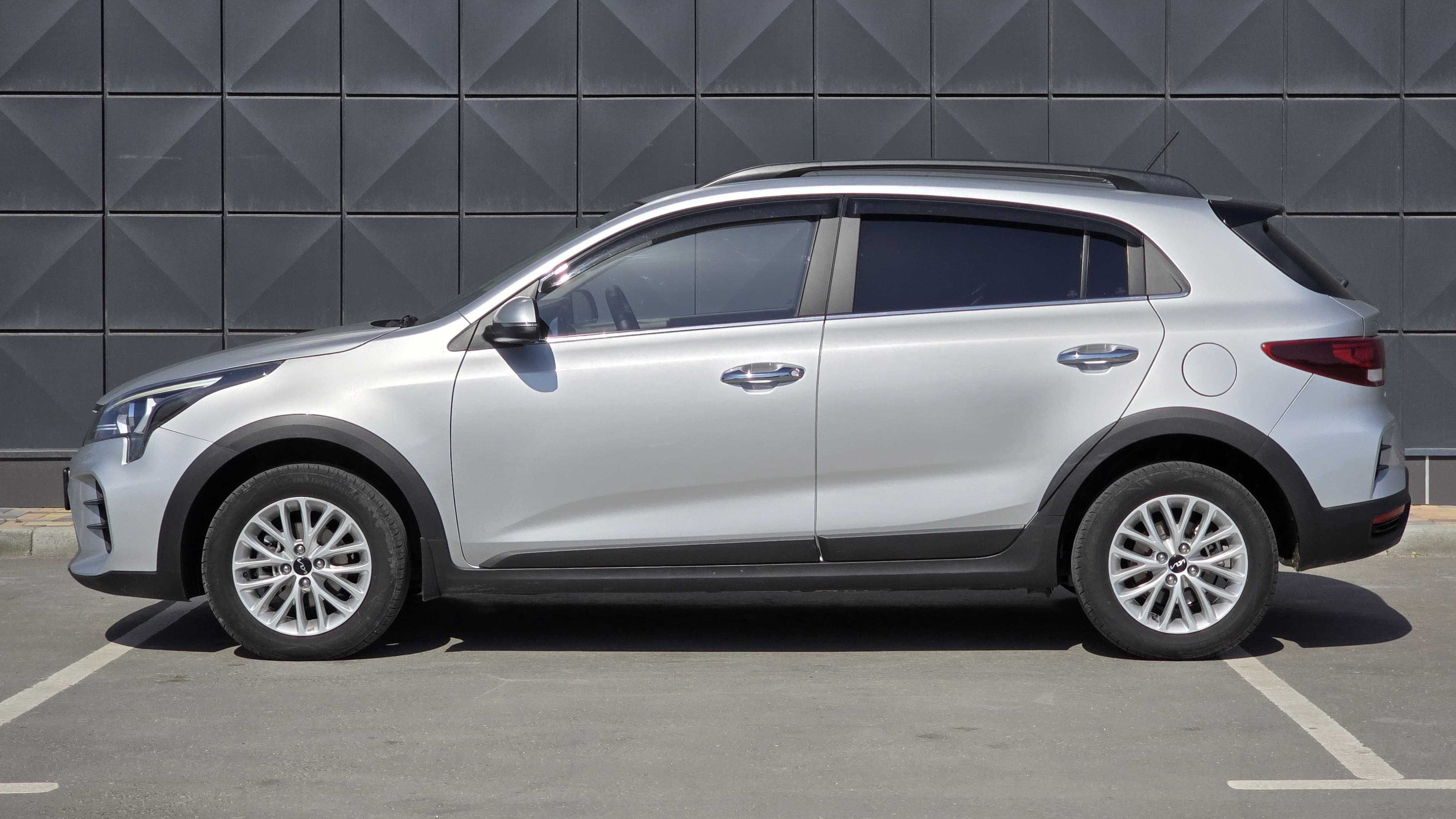 Kia Rio X-Line БЕЗ ВОДИТЕЛЯ. Прокат авто. Аренда авто. Аренда машин.