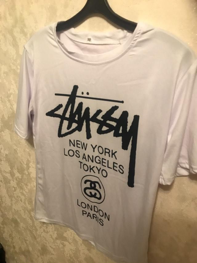 Продам футболку stüssy  размера М