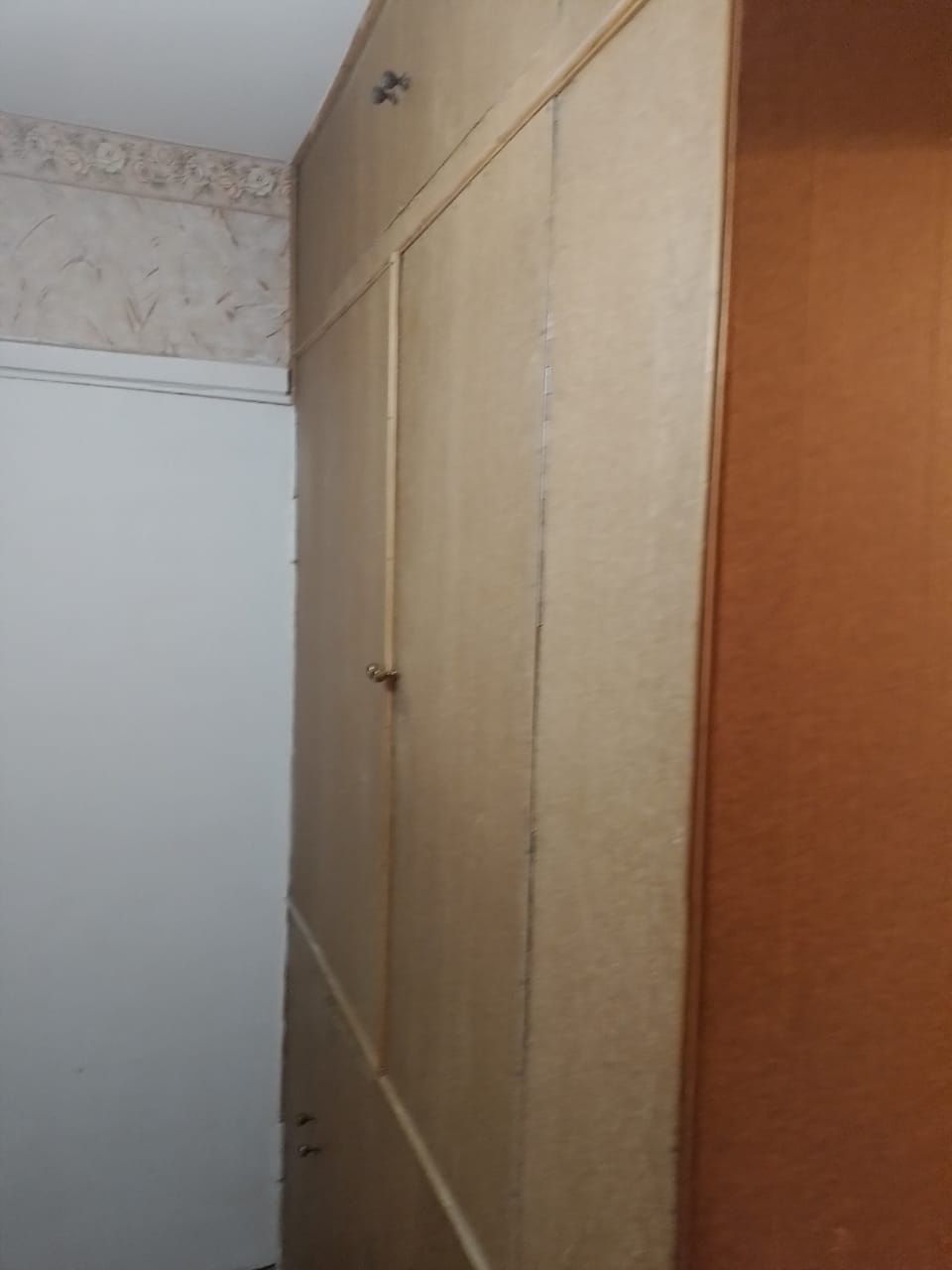 Продам 3-х комнатную квартиру по Назарбаева д.32