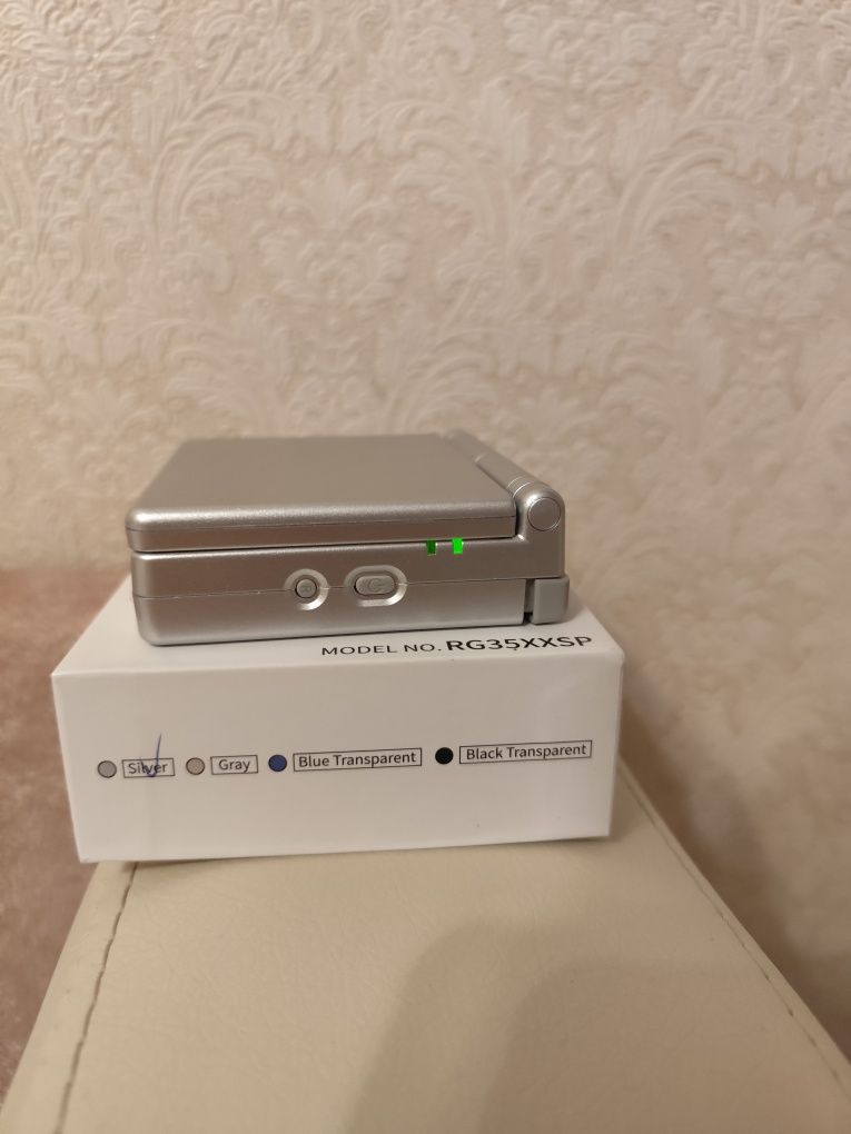 Продается игровая приставка ANBERNIC RG35XXSP