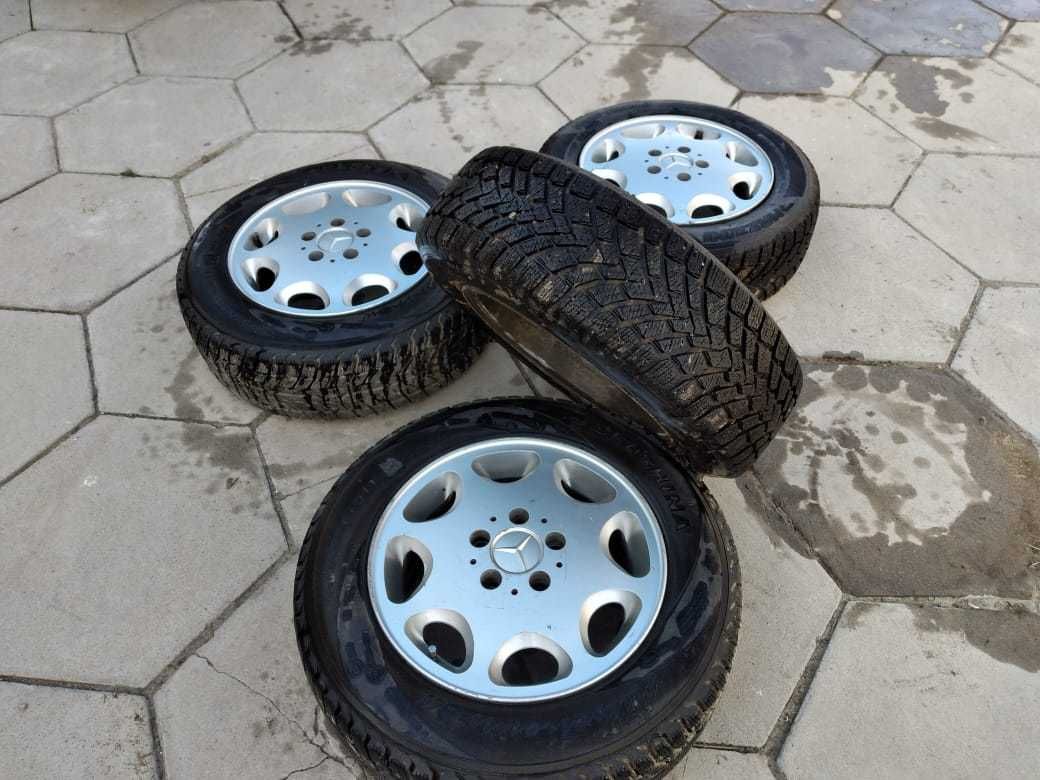 Продаются Зимние шины, размеры: 195, 65, 15