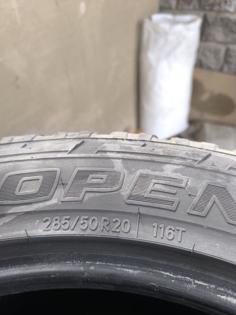 285/50/20 A/T Toyo