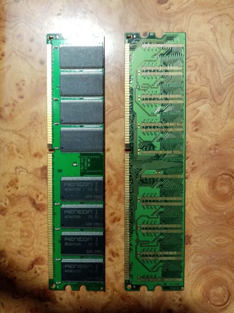 Оперативная память DDR-400 (256 и 512 Mb