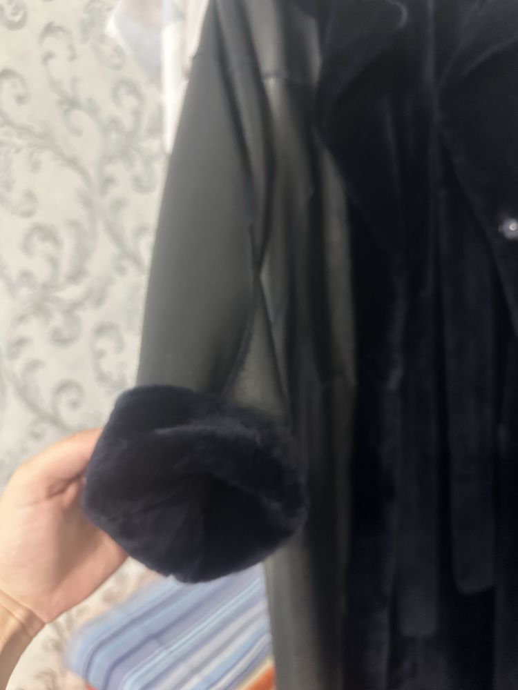 Продам дубленку (натуральная)