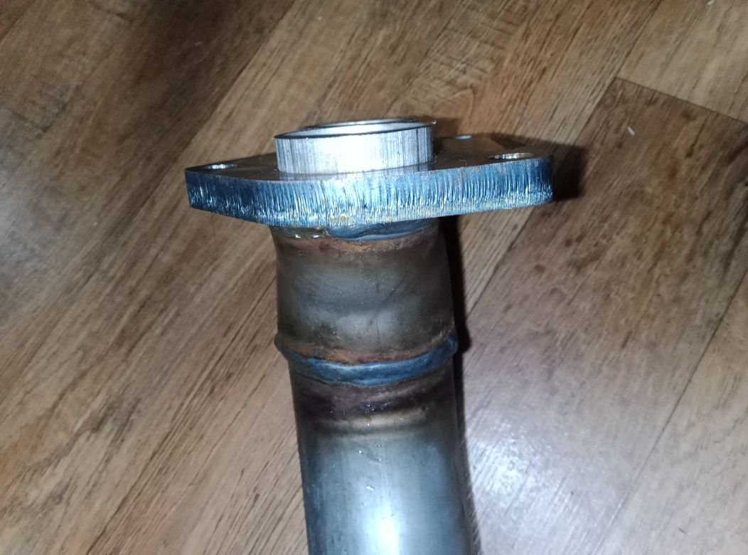 Продам приёмную трубу Газель УМЗ 4216 Евро 4