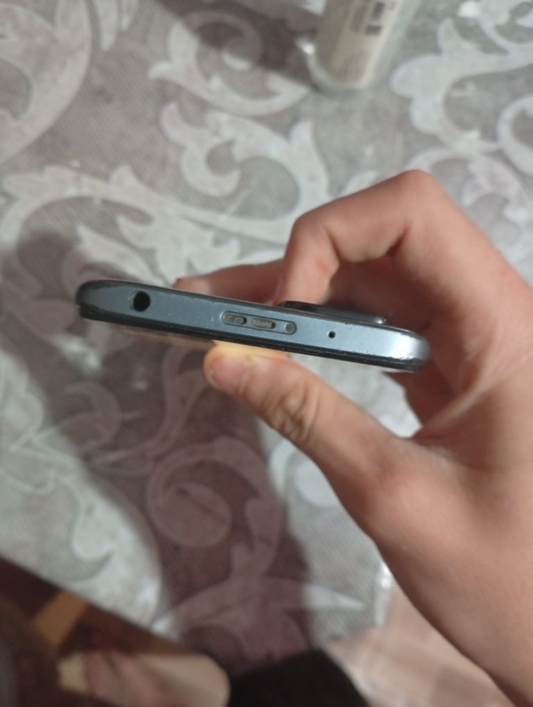 Телефон Redmi 10