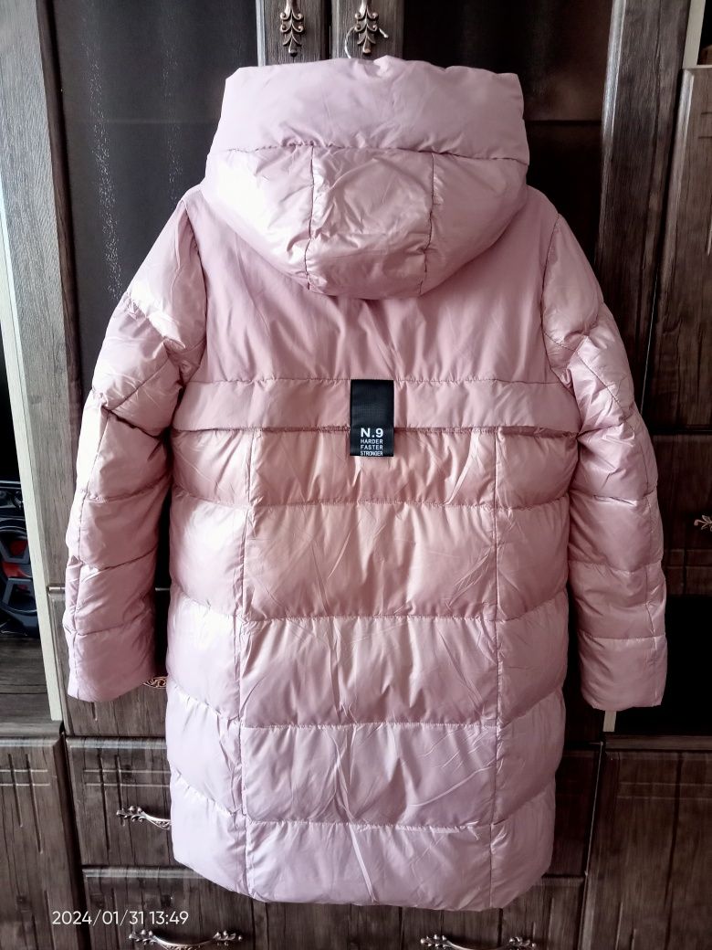 Продам куртку женскую 15000