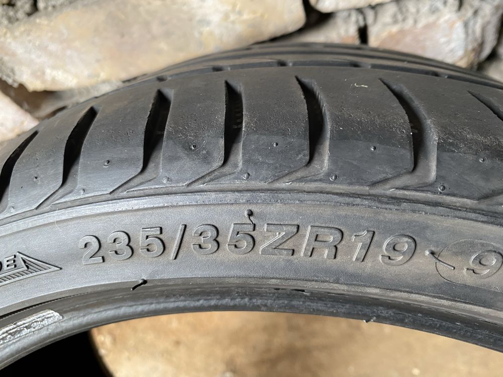 235/35/19 пара бу сайлун