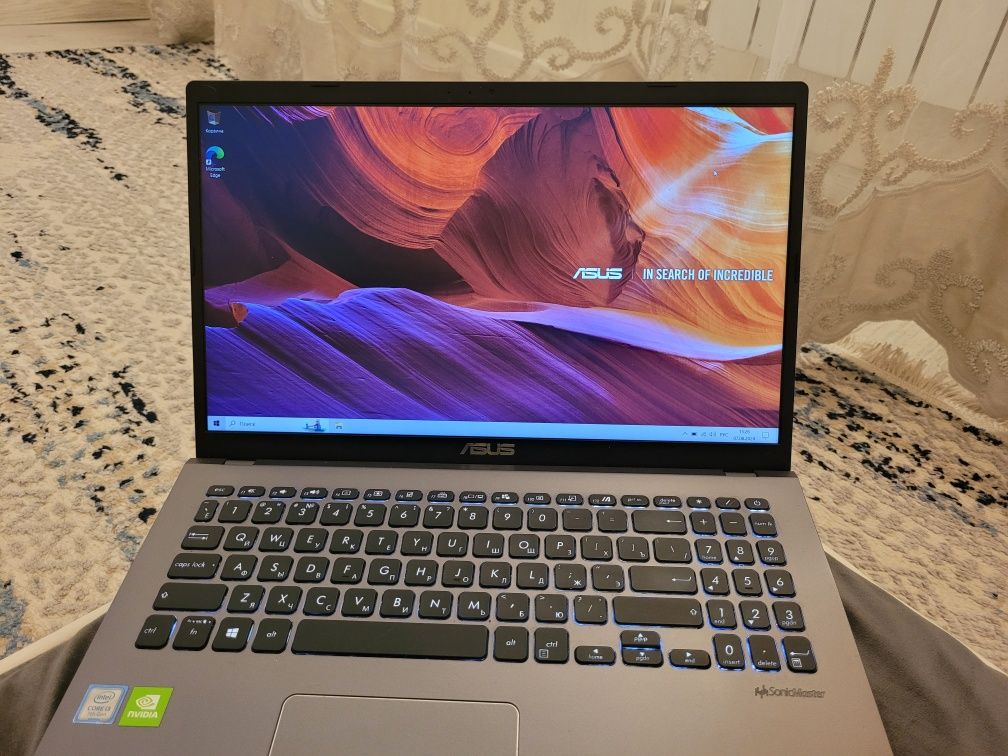 Продам ноутбук Asus Vivobook 8GB DDR4, SSD 256GB, NVIDIA GeForce MX230
