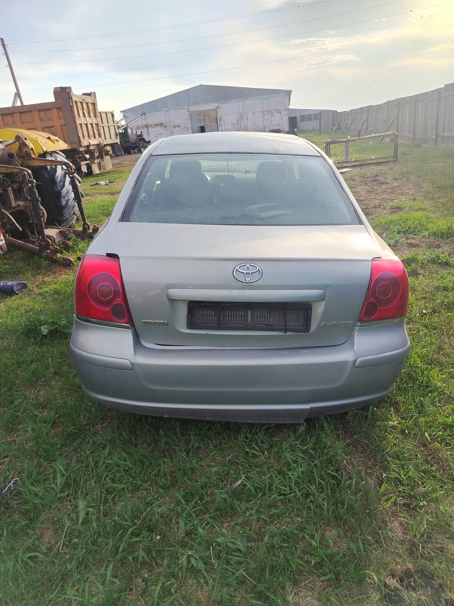 Продам на Разбор Тайота авенсис