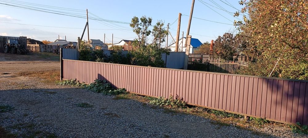 Продам четырехкомнатный дом в поселке Карашилик