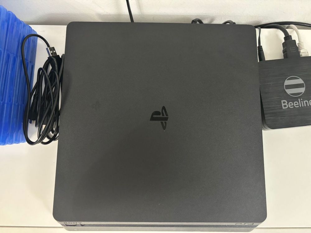 Playstation 4,с 1ТБ.