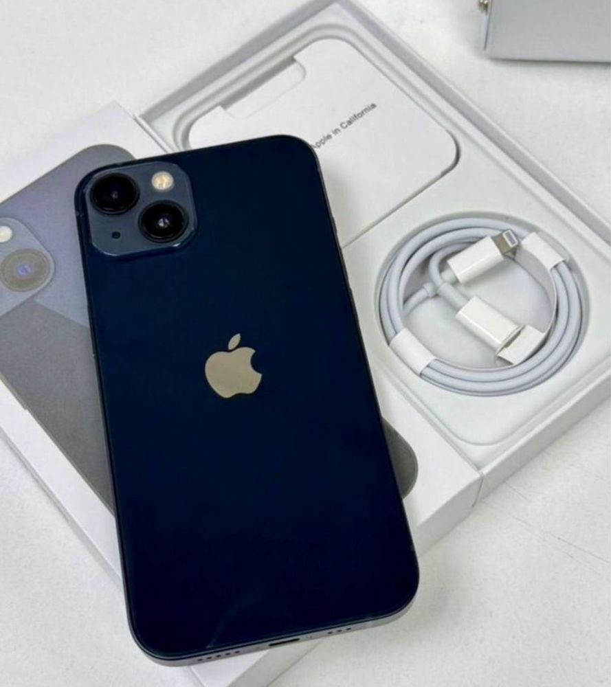 IPhone 13 темно синий 128гб