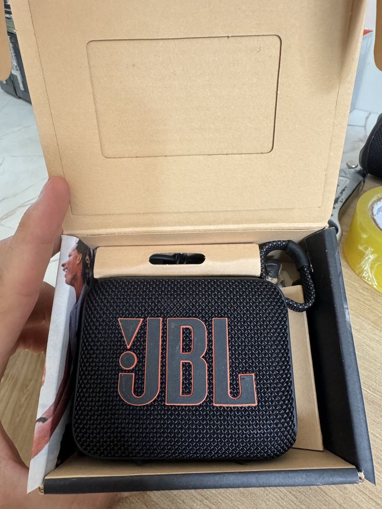 JBL GO 4 черный новые