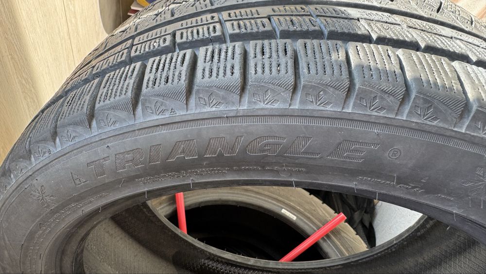 Triangle PL02 245/45 R18 100V без шипов