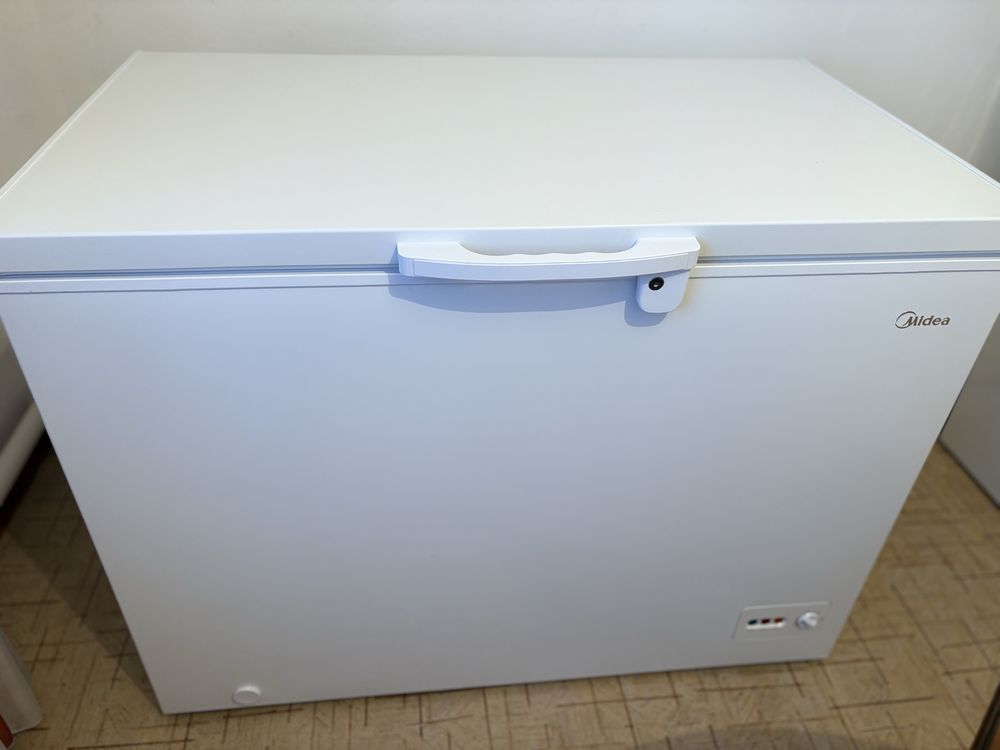 Морозильник Midea