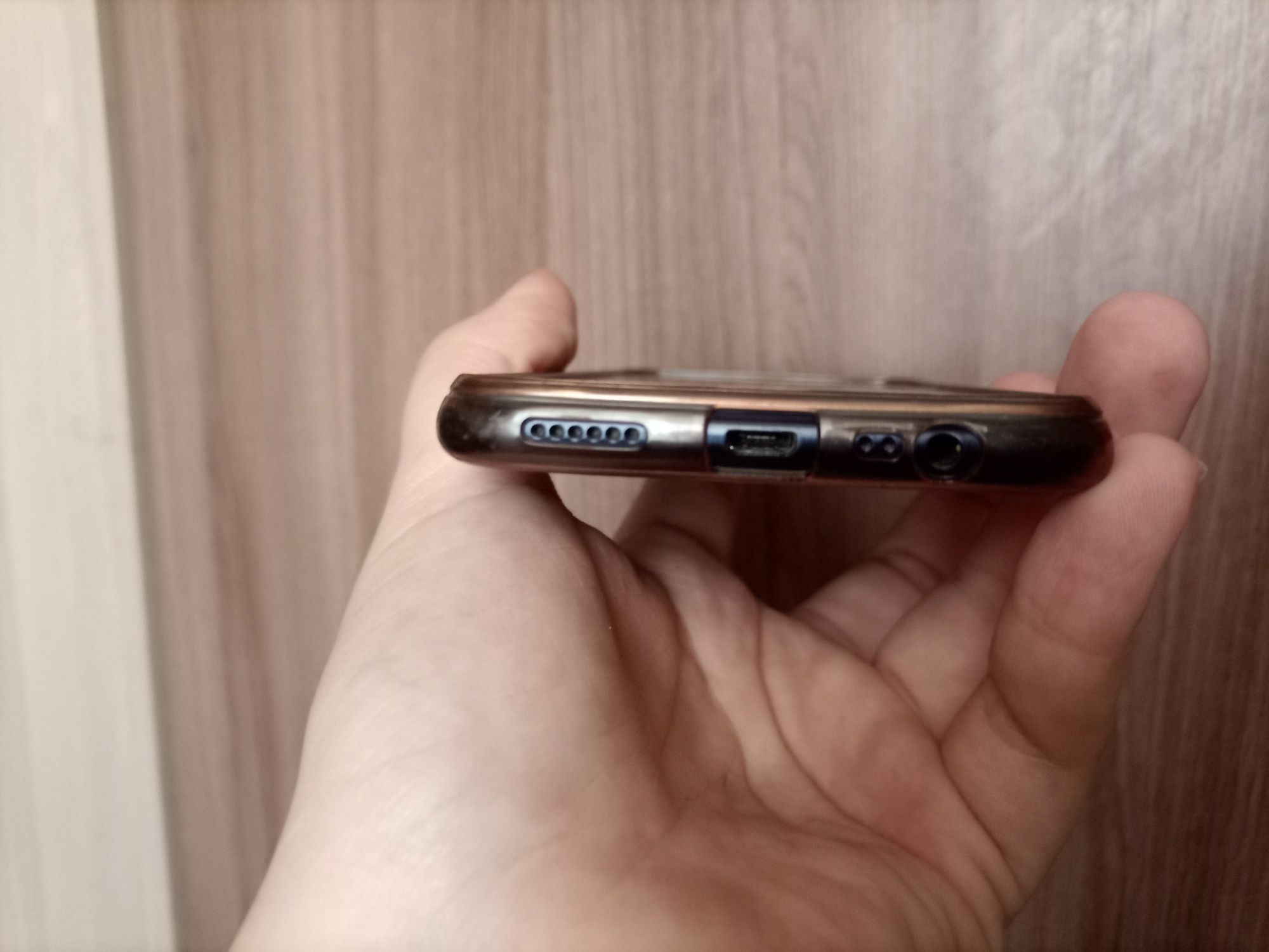Продам телефон недорого OppoA3s