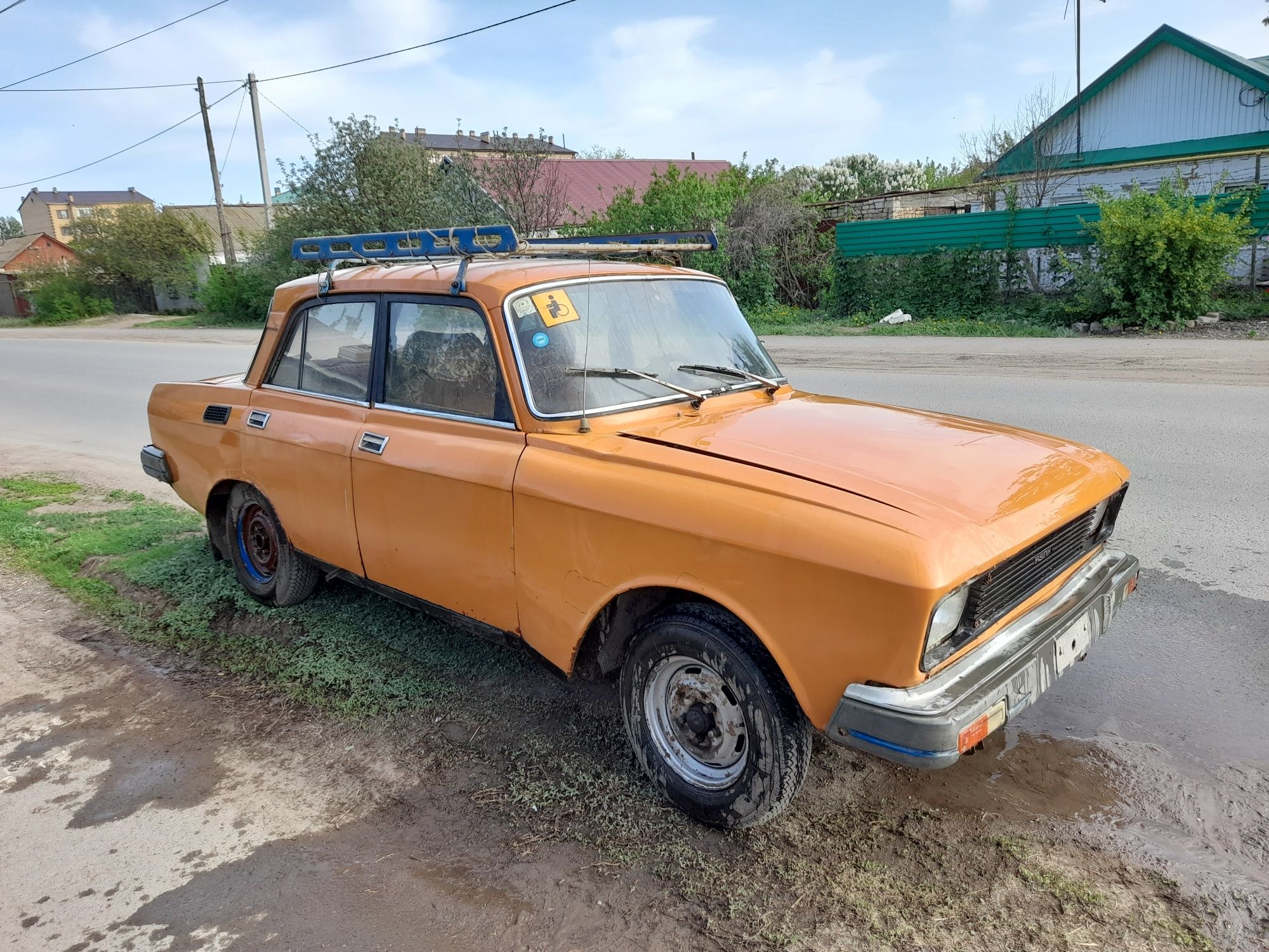 Продам москвич в нормальном состоянии