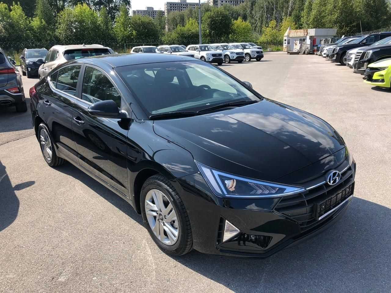 Решетка с оригинальным дизайном на Елантра 20 / Elantra 20