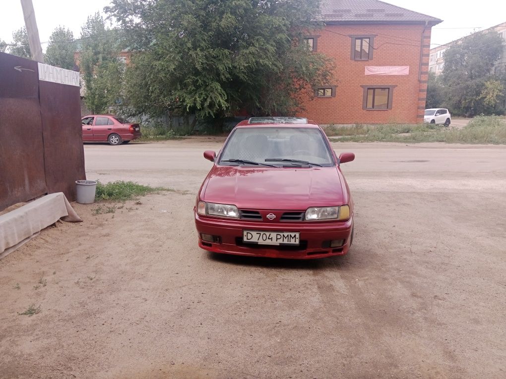 Ниссан примера 1.6