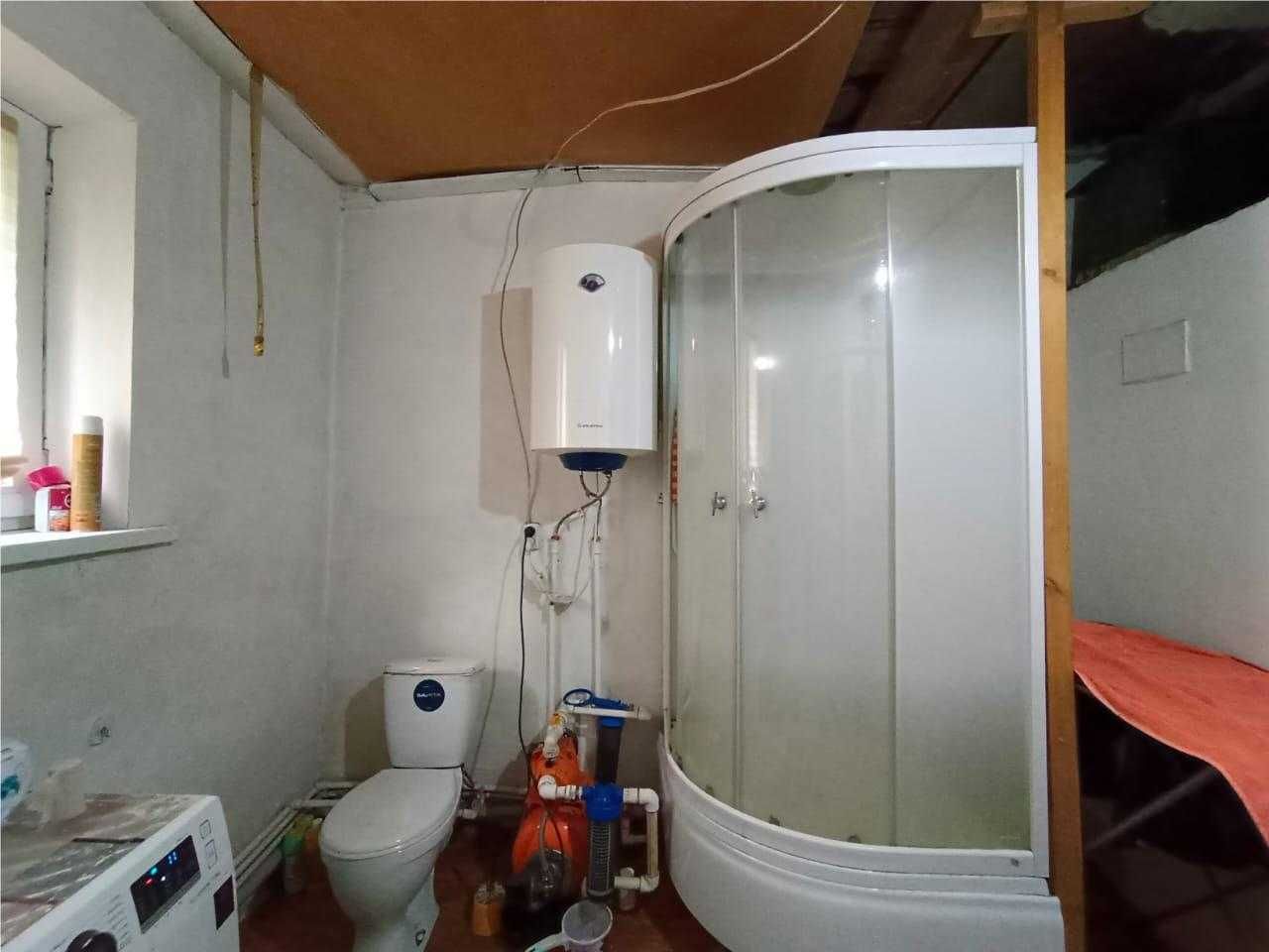 Продаю 3 комнатный дом в Пришахтинске.