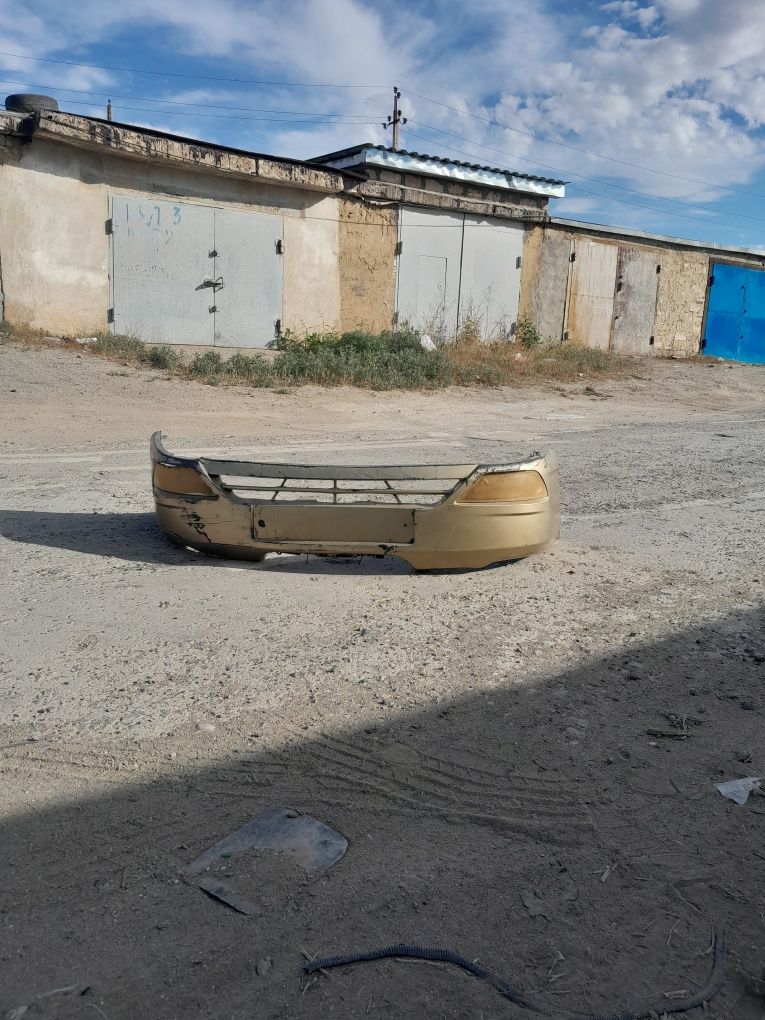 Продаётся бампер передний деу нексия