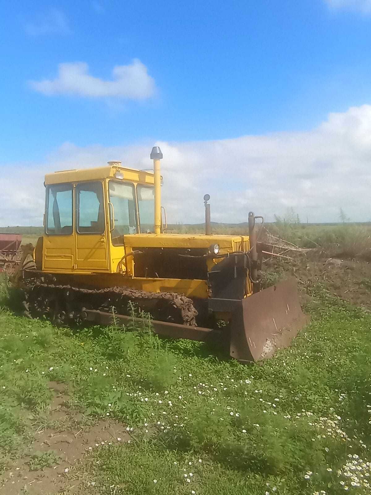Продам трактор  дт-75