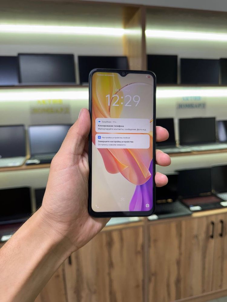 Смартфон Vivo Y03