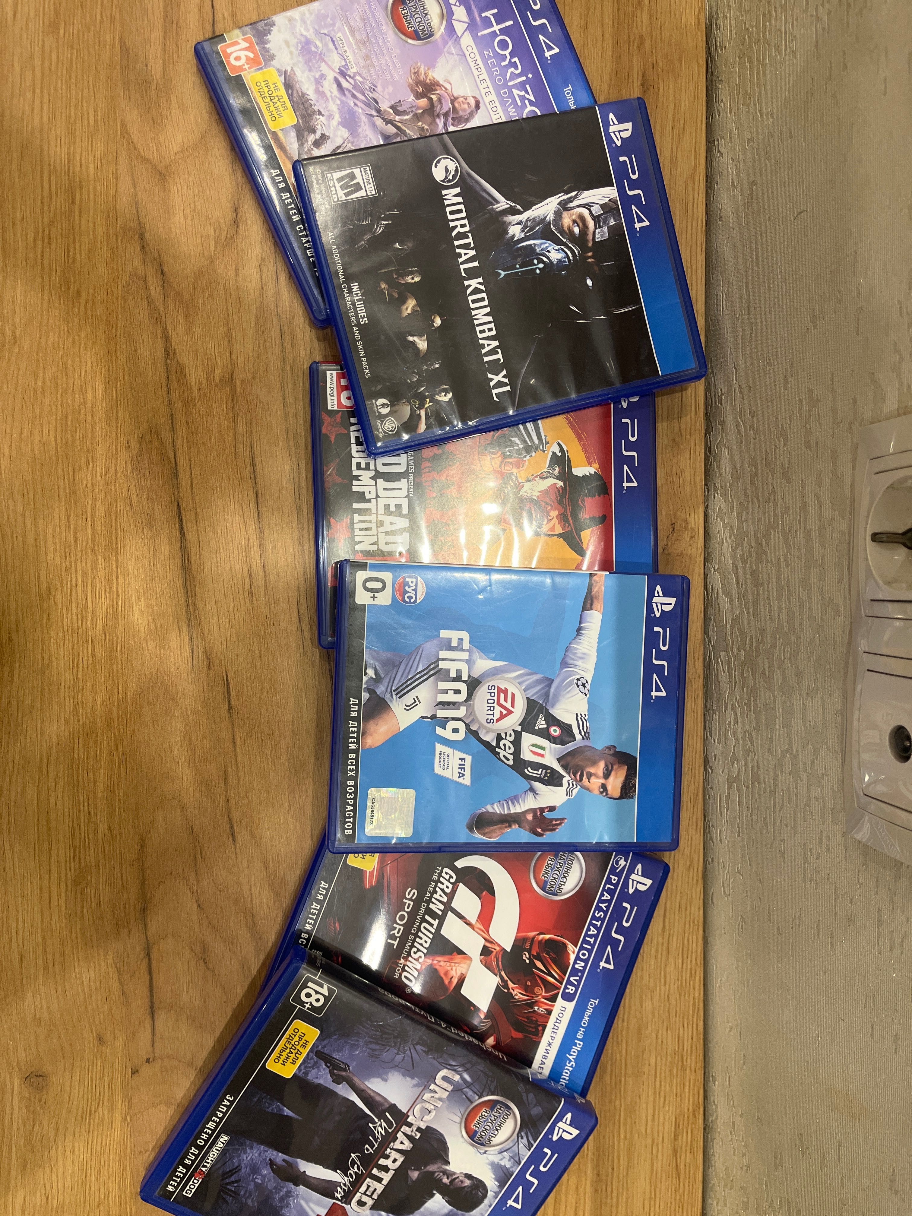 PS 4 Slim 500гб +7Игр