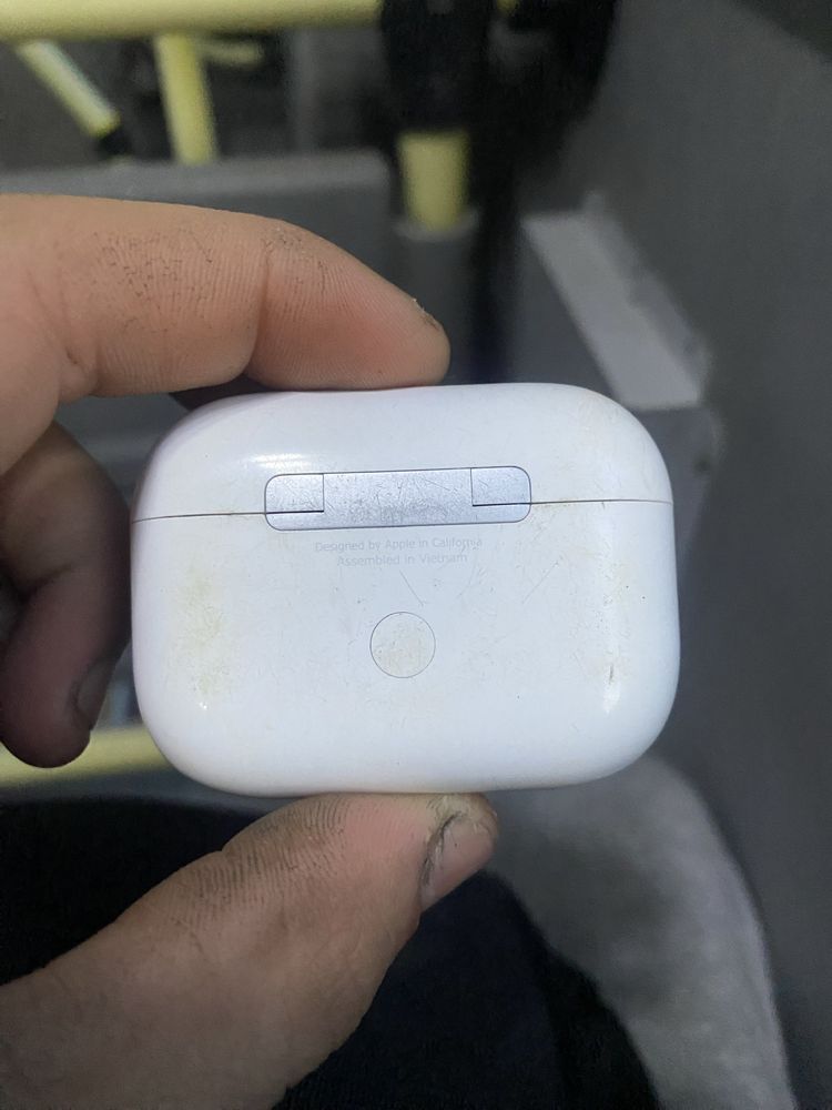 наушник AirPods Pro продам 9к срочно