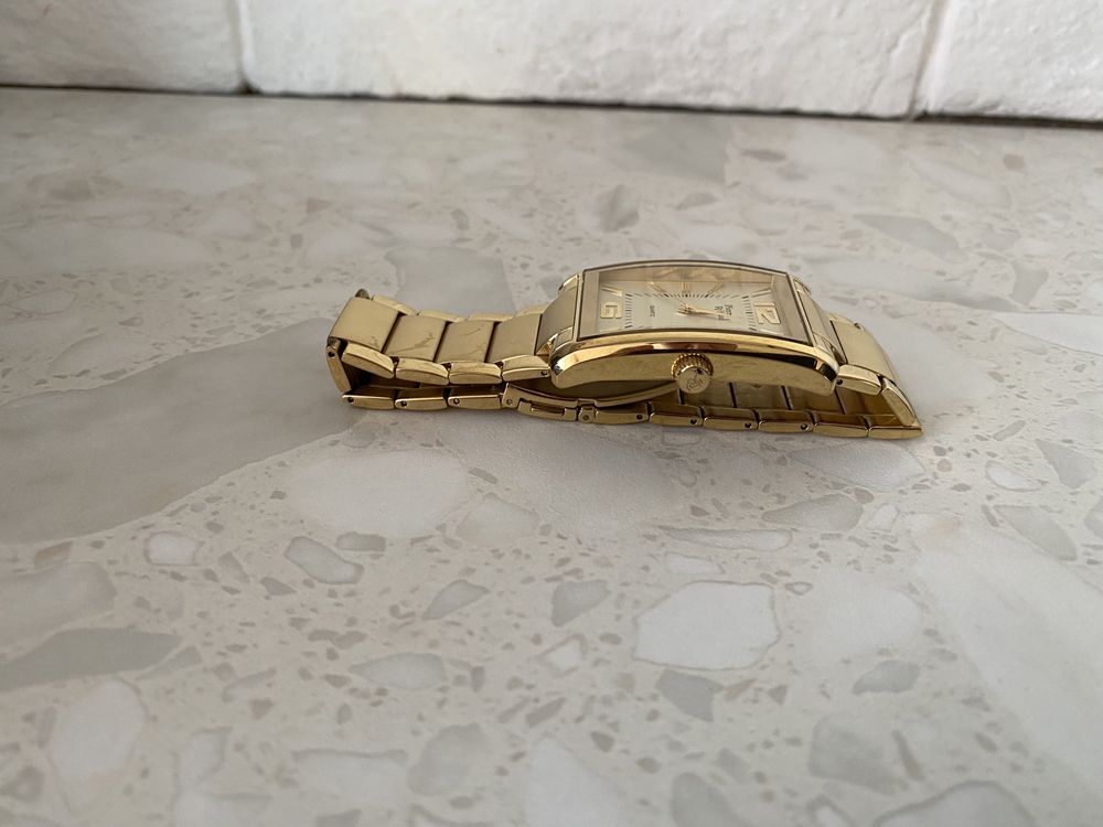 Продам часы