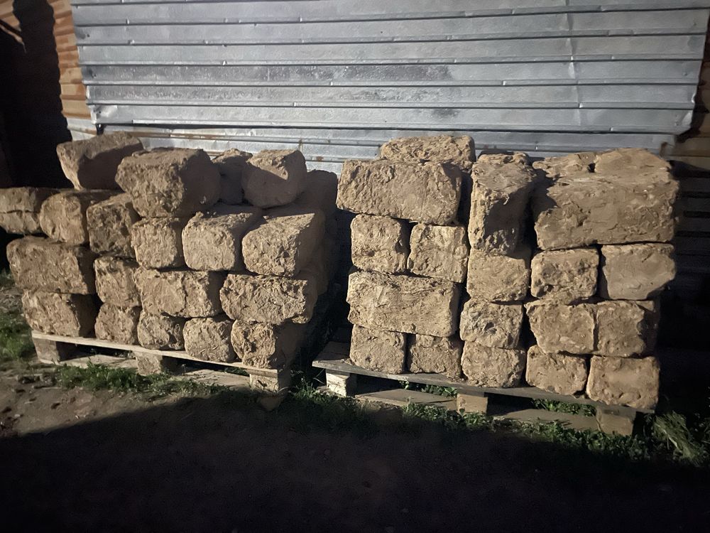Саманные кирпичи отличного качества