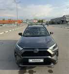 Toyota Rav4 2,5 2022 AWD гибрид