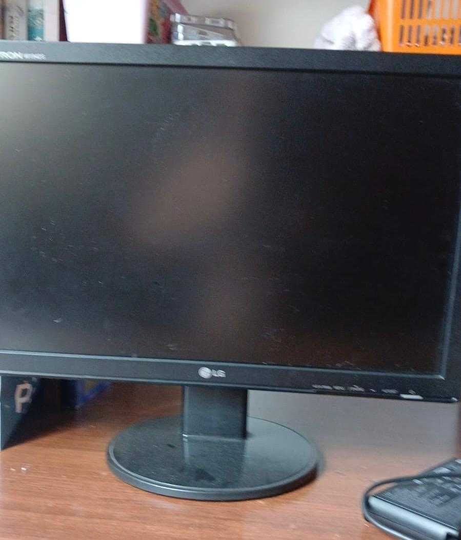 Продам монитор LG W1942ST