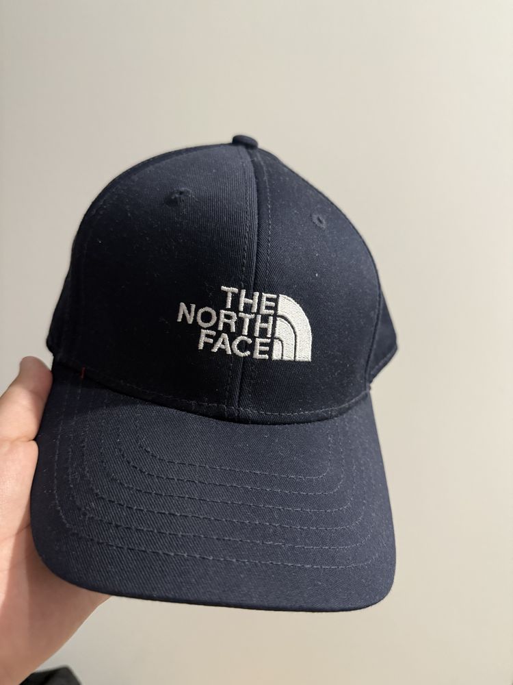 Продам кепку the north face