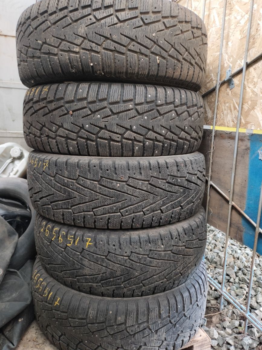 Продам резину 265/65/17