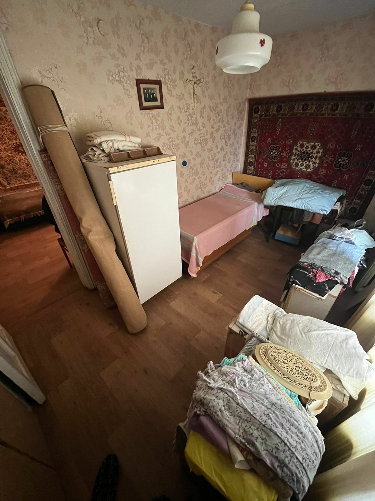 Продаётся 3-х комнатная квартира, в районе 2-го рабочий.