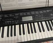 Продам синтезатор Casio