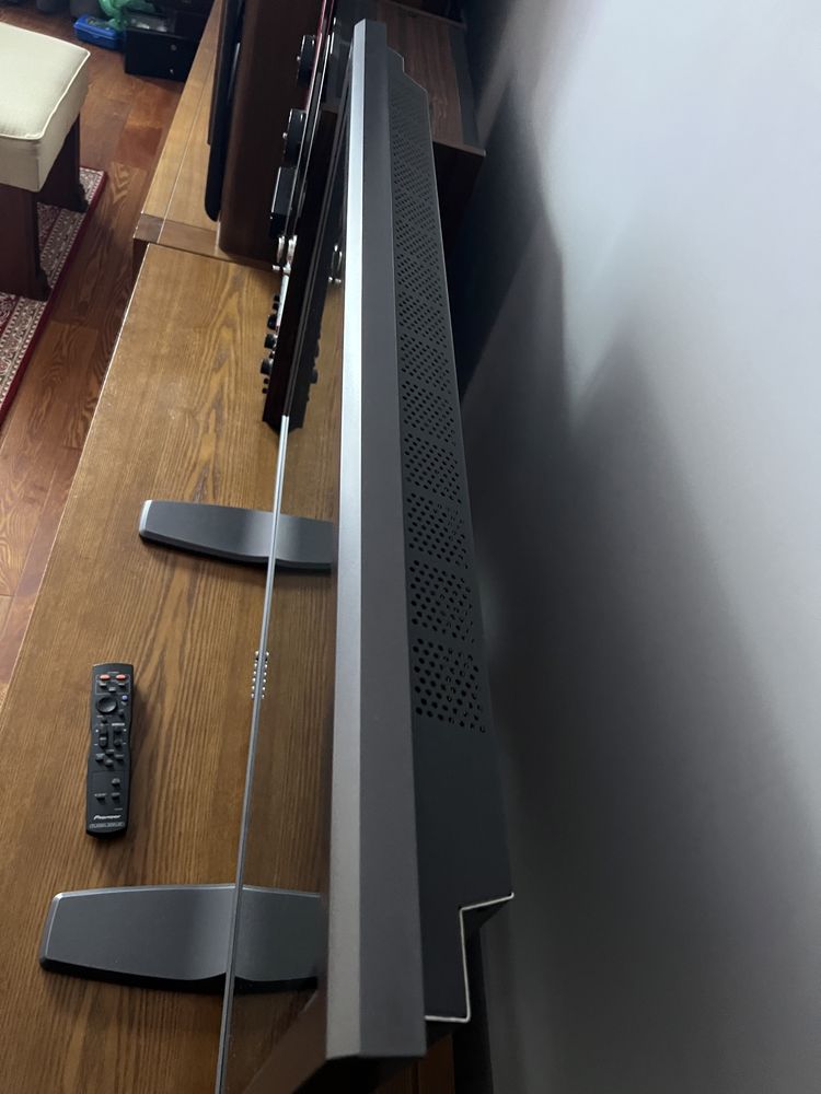 Монитор Pioneer