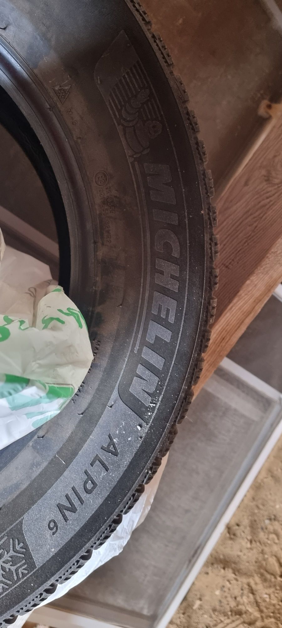 Mishelin 225 60 r16