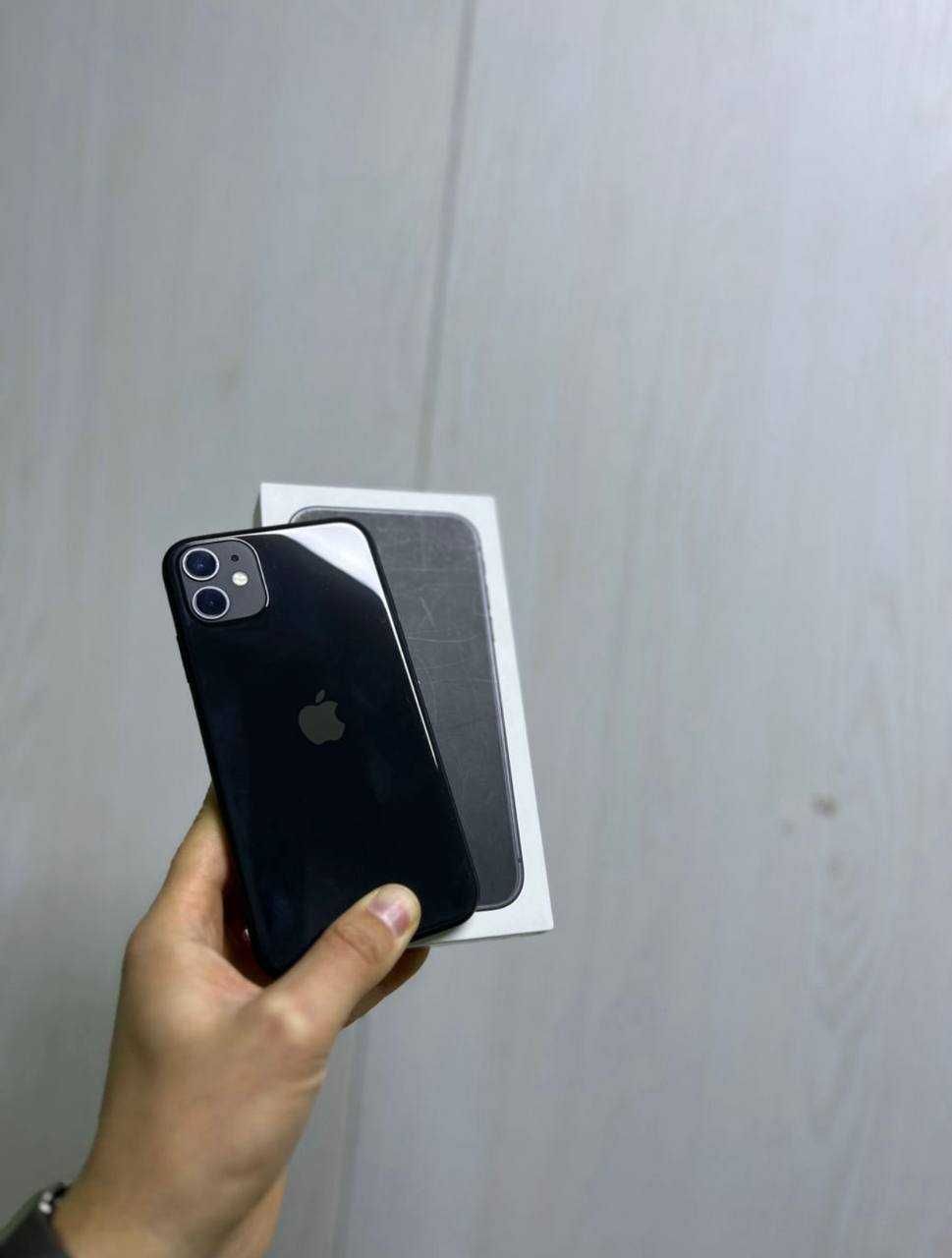 Продам iPhone 11 128