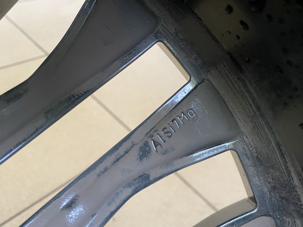 Диски оригинал на мерседес S 223, с резиной 255/40R20