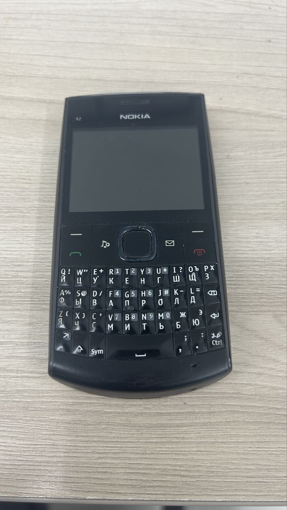 Продам Nokia X2-01