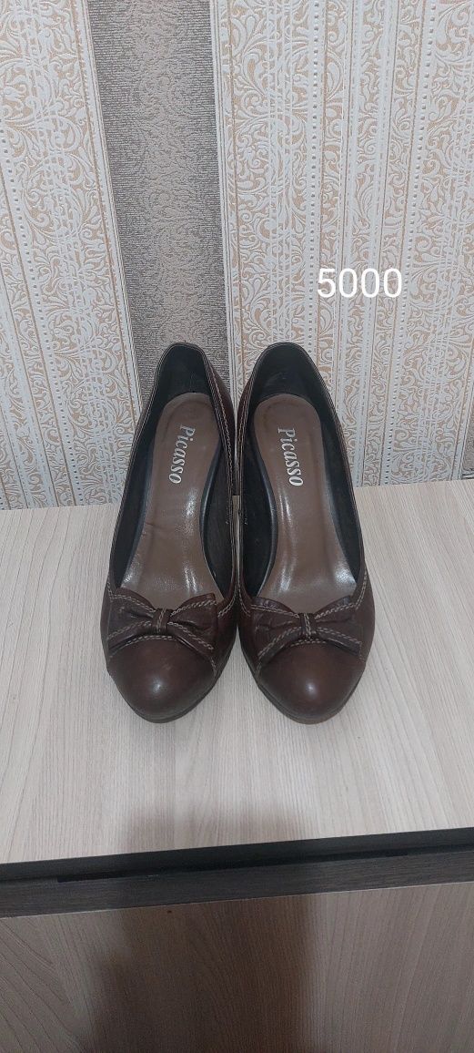 продам женские туфли